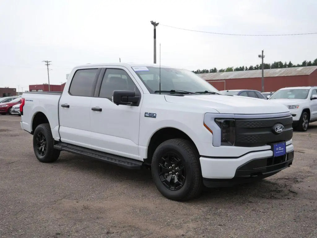2025 Ford F-150 Lightning XLT