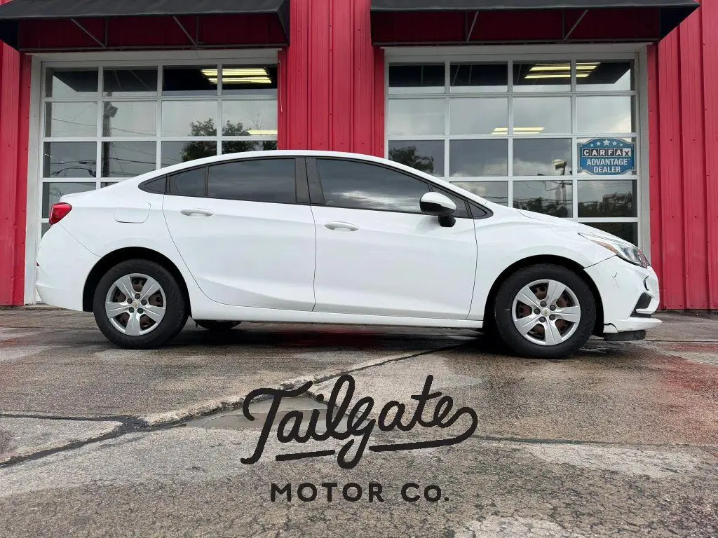 2018 Chevrolet Cruze LS