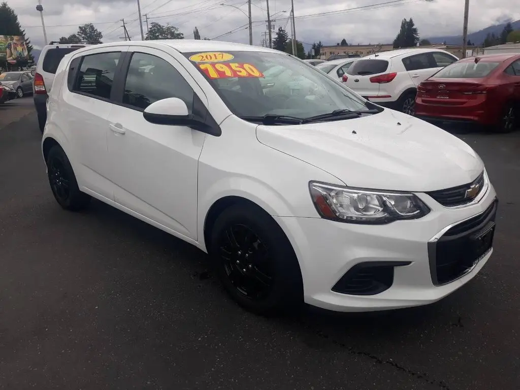 2017 Chevrolet Sonic LT