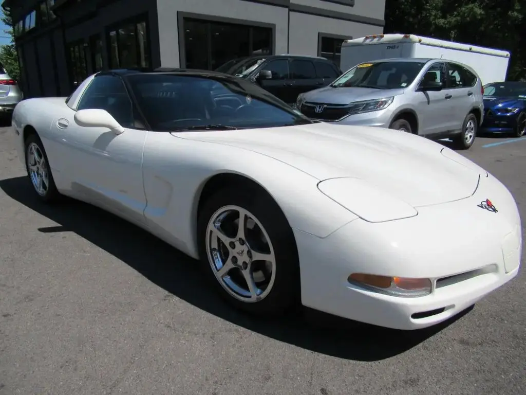 2001 Chevrolet Corvette Base