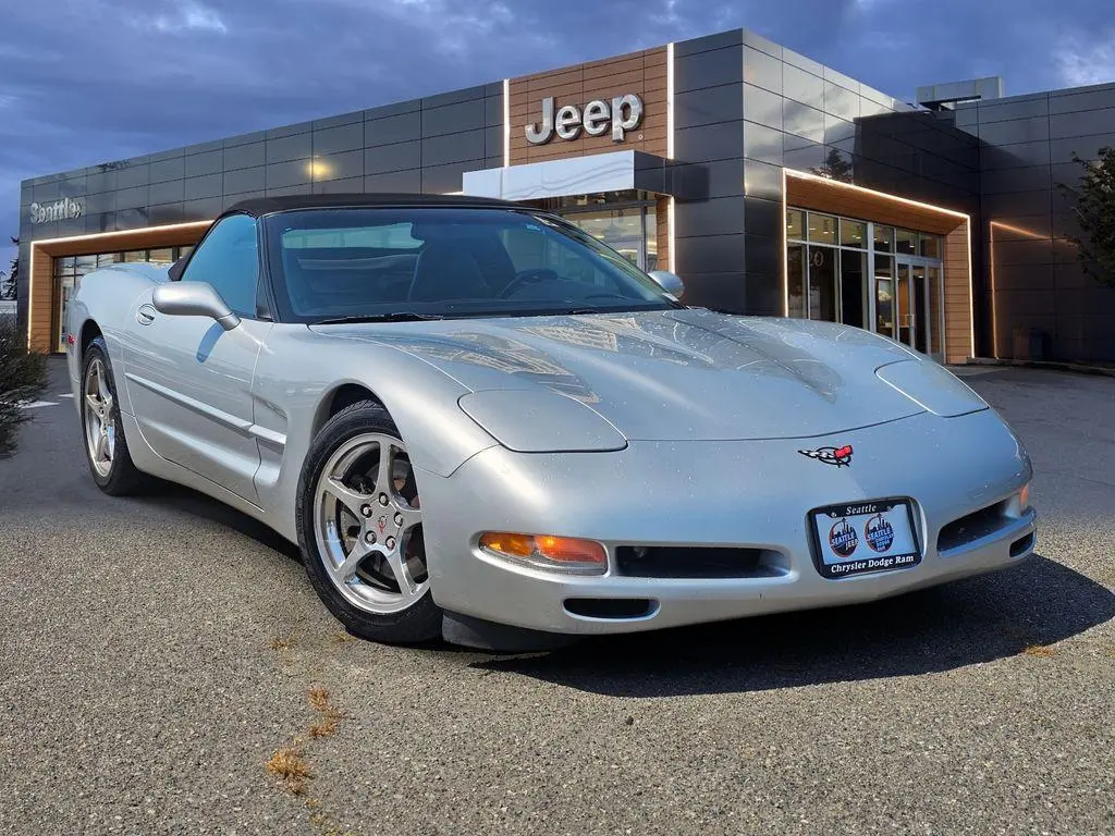 2001 Chevrolet Corvette Base