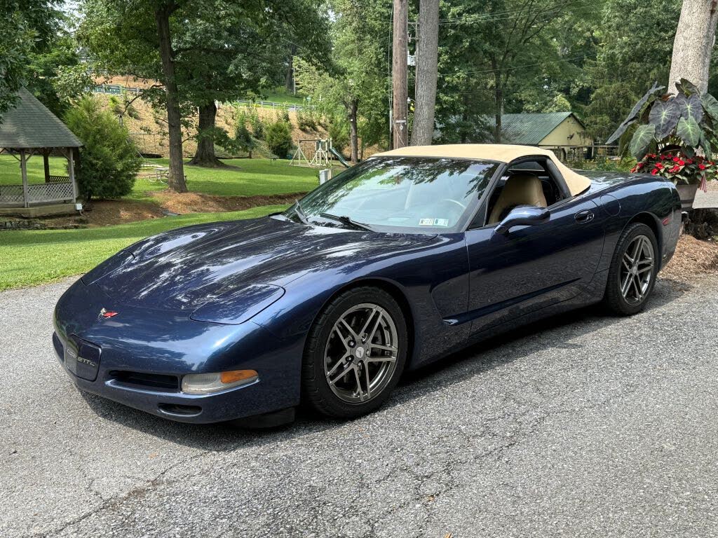 2000 Chevrolet Corvette Base
