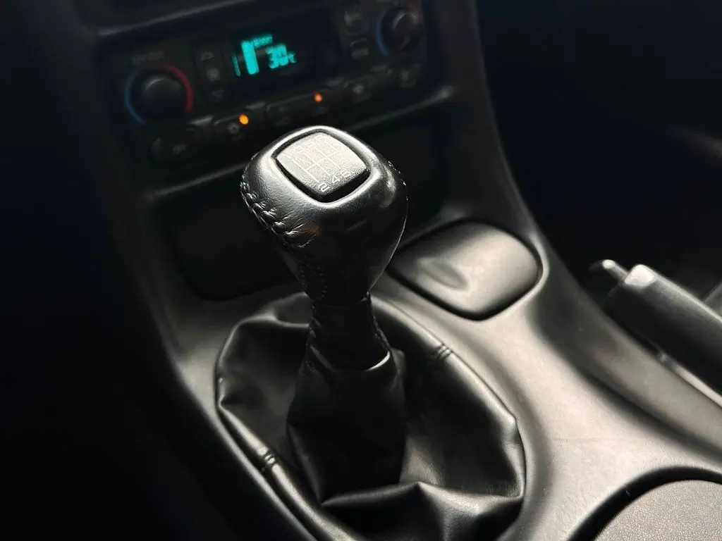 2004 Chevrolet Corvette Base