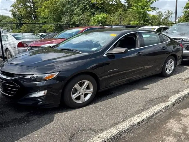 2023 Chevrolet Malibu LS 1LS