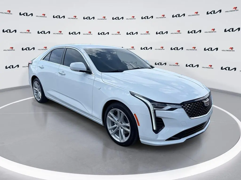 2024 Cadillac CT4 Luxury