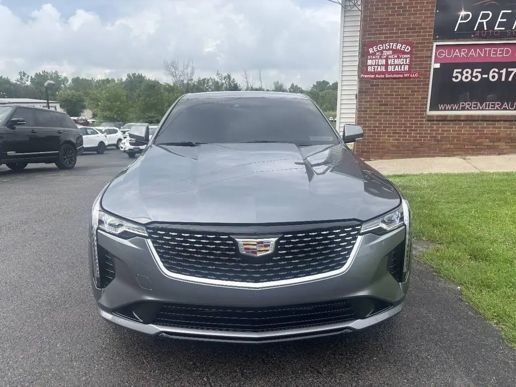 2022 Cadillac CT4 Luxury