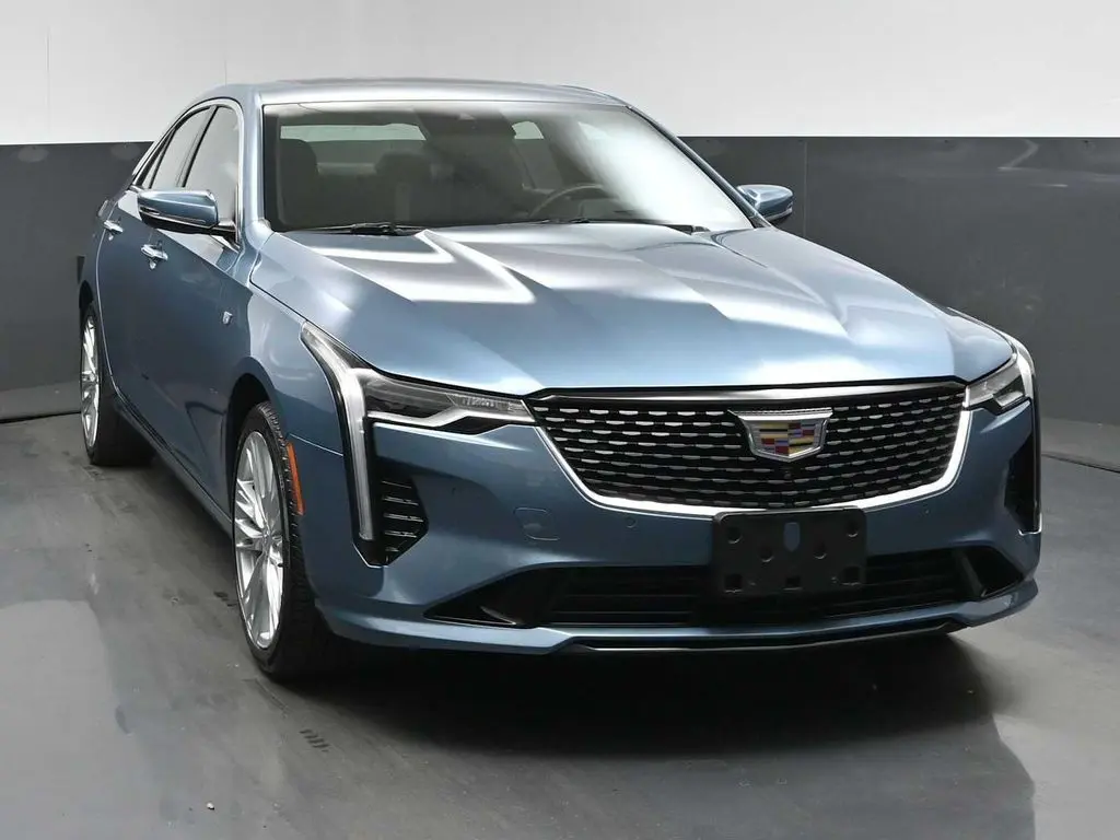 2023 Cadillac CT4 Premium Luxury
