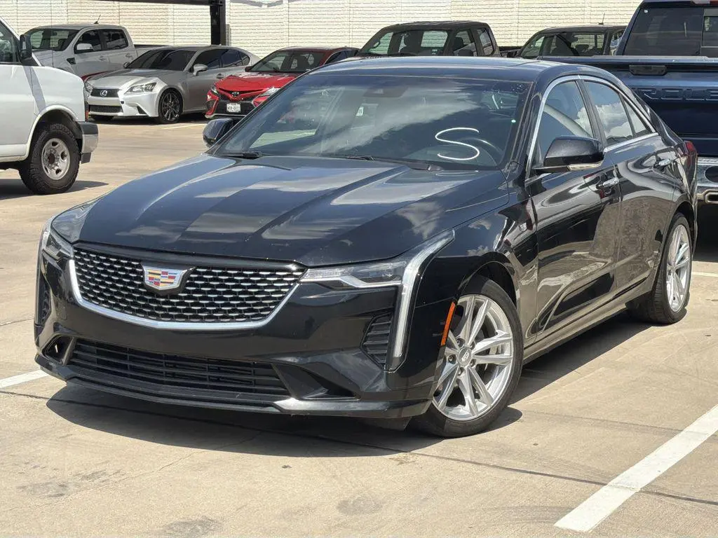 2023 Cadillac CT4 Luxury
