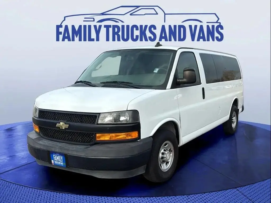2018 Chevrolet Express 2500 LT
