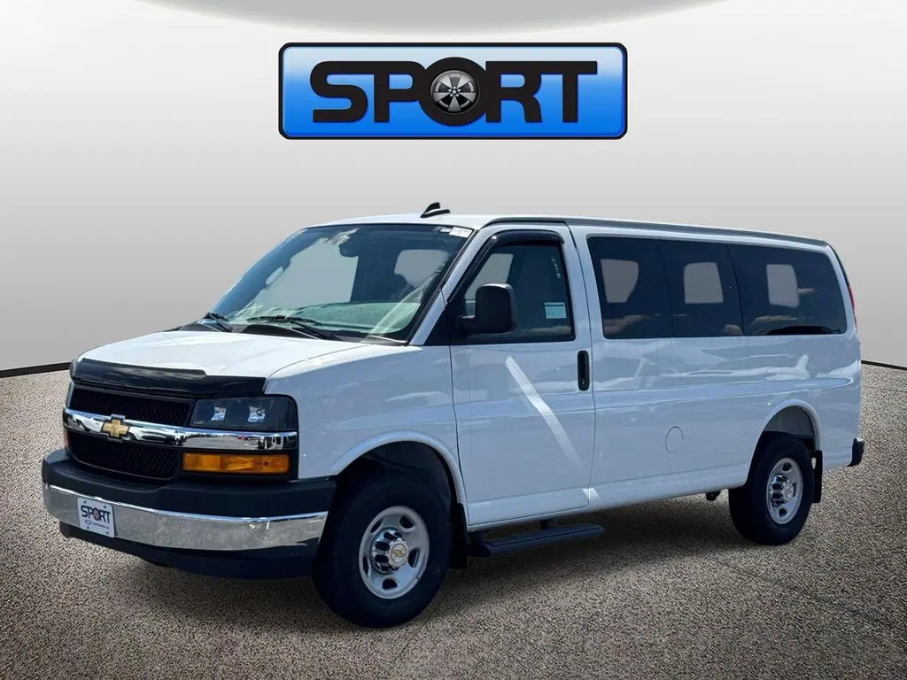 2026 Chevrolet Express 2500 LT