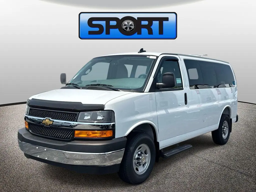 2026 Chevrolet Express 2500 LT