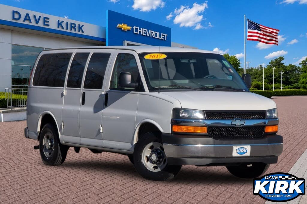 2017 Chevrolet Express LT