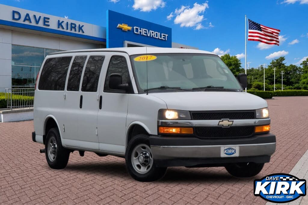 2017 Chevrolet Express LT