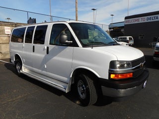 2017 Chevrolet Express 3500 LT