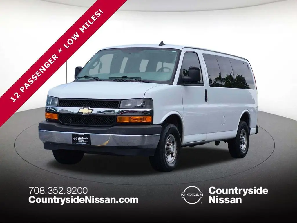 2018 Chevrolet Express 3500 LT