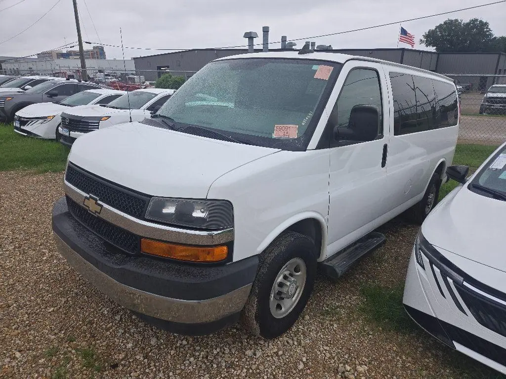 2017 Chevrolet Express 3500 LT