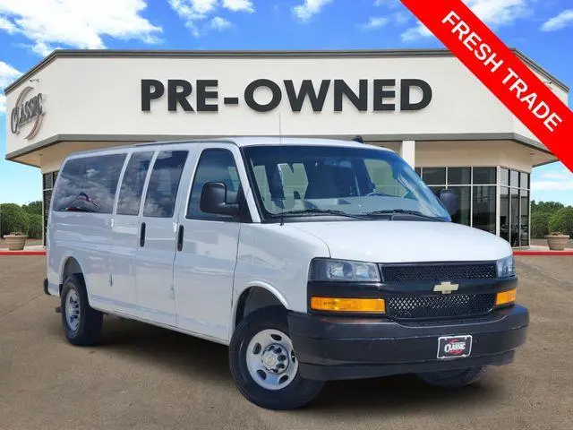 2025 Chevrolet Express LS