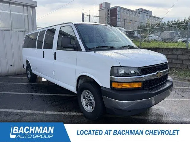 2025 Chevrolet Express 3500 LT Ext