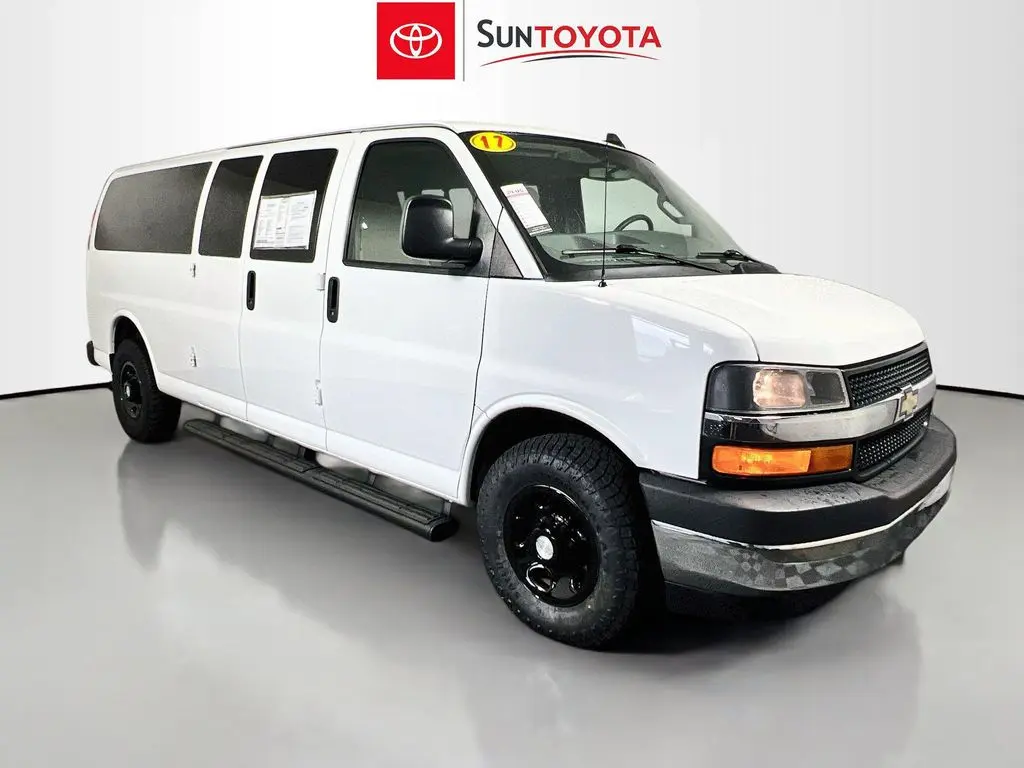 2017 Chevrolet Express Passenger LT Ext