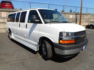 2017 Chevrolet Express Passenger LT Ext