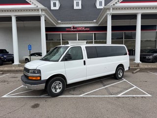 2017 Chevrolet Express Passenger LT Ext