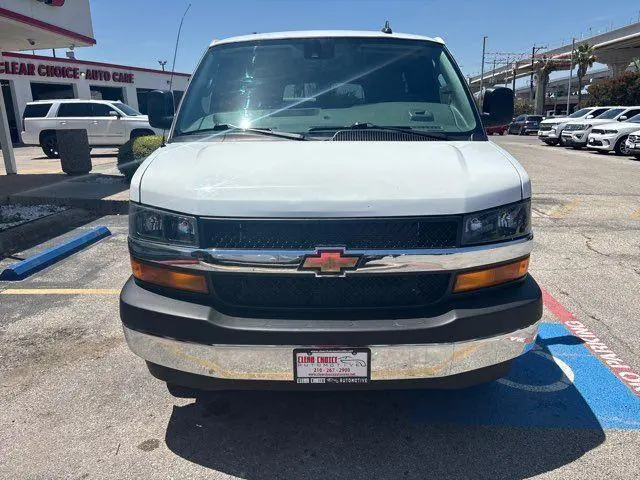 2020 Chevrolet Express LT