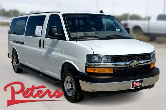 2025 Chevrolet Express LT Ext