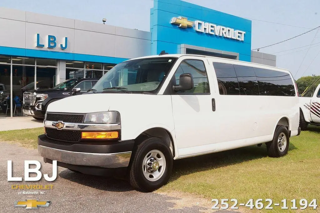 2025 Chevrolet Express LT Ext
