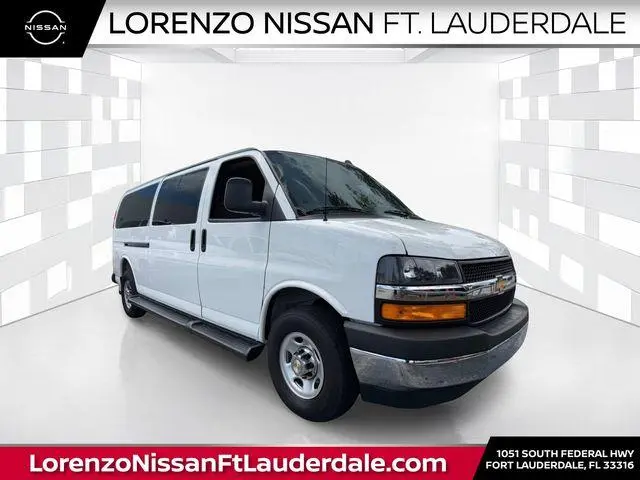 2025 Chevrolet Express LT Ext