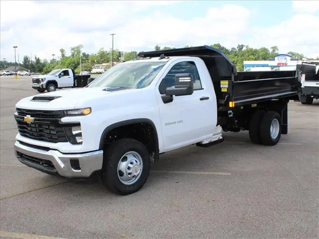 2025 Chevrolet Silverado 3500 WT
