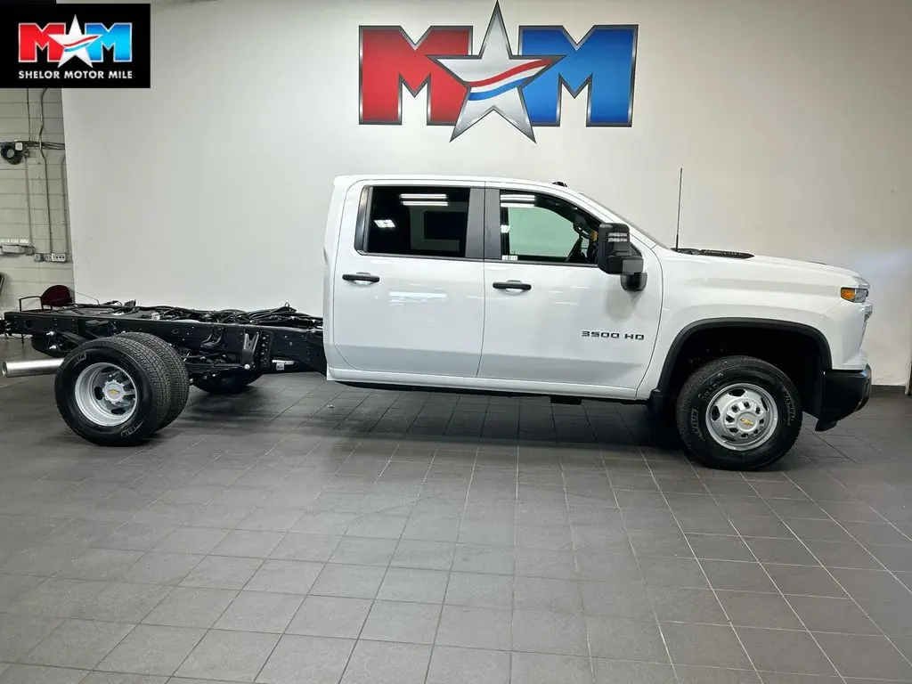 2026 Chevrolet Silverado 3500 Work Truck