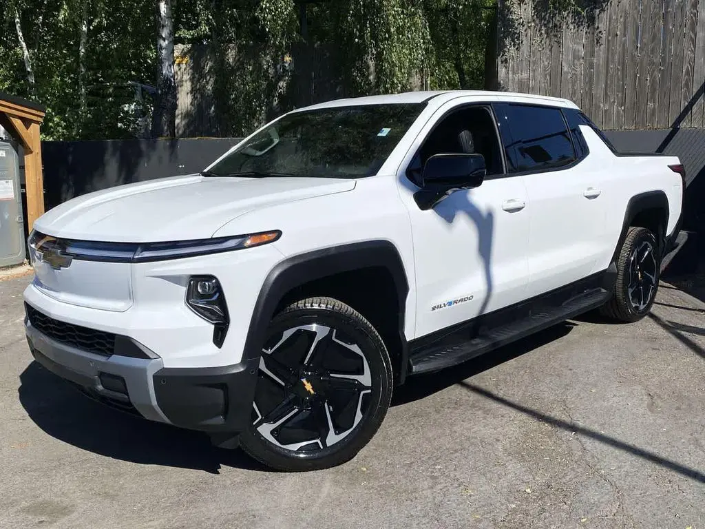 2026 Chevrolet Silverado EV LT