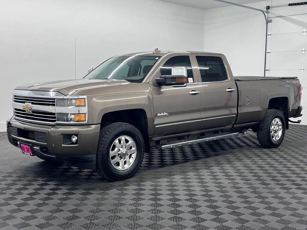 2015 Chevrolet Silverado 3500HD High Country