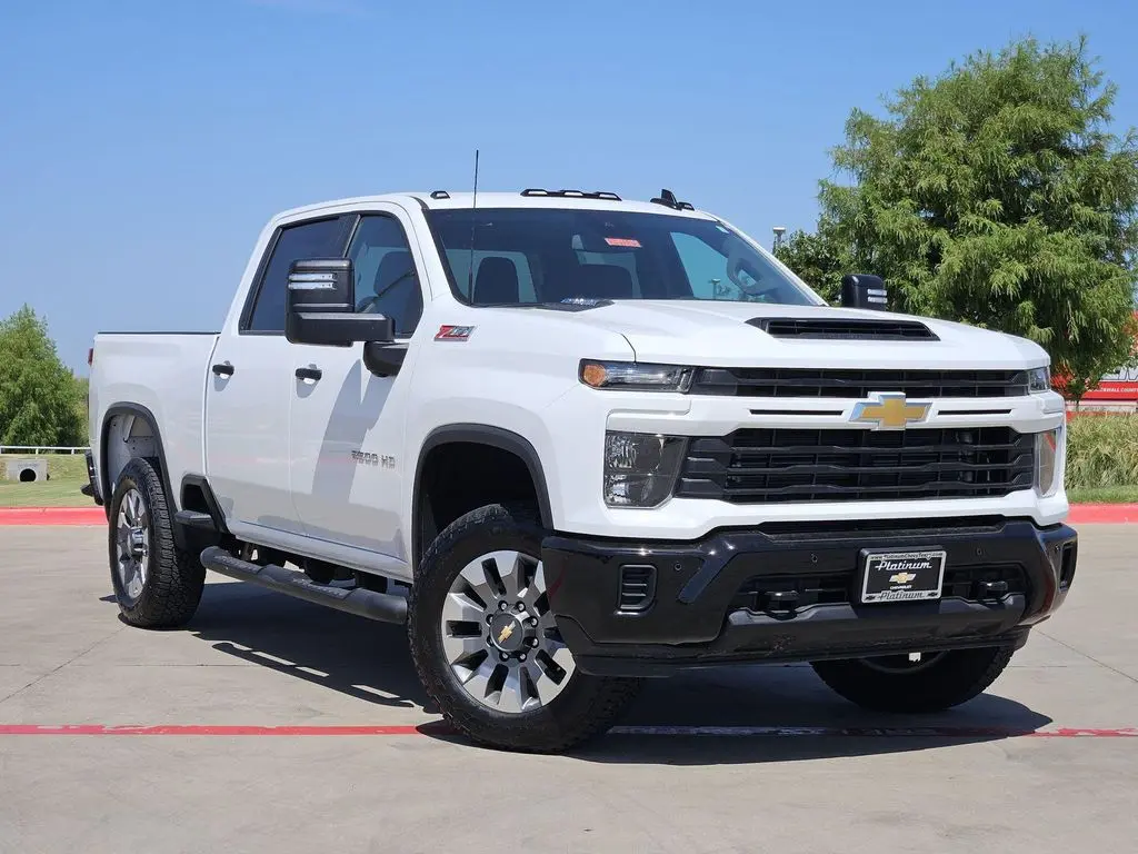 2026 Chevrolet Silverado 2500 Custom