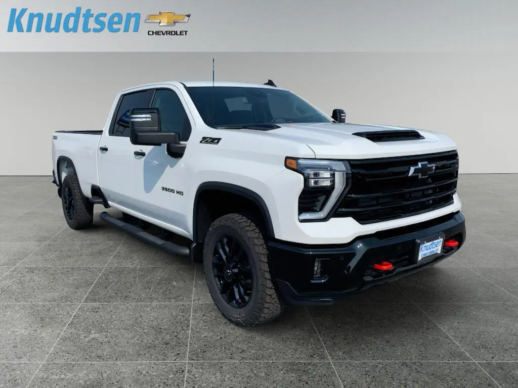 2026 Chevrolet Silverado 3500 LT