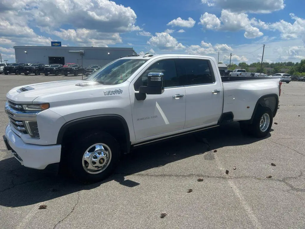 2022 Chevrolet Silverado 3500HD High Country