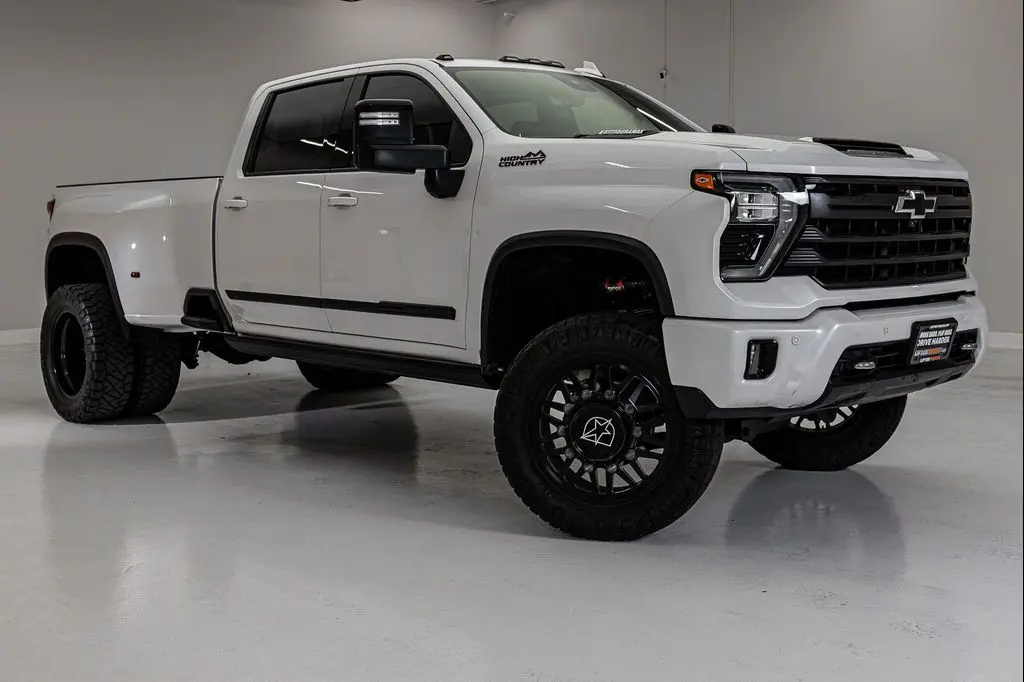 2024 Chevrolet Silverado 3500HD High Country