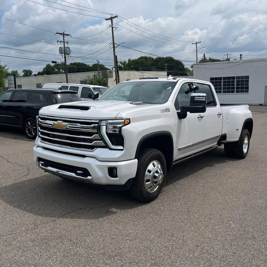 2024 Chevrolet Silverado 3500HD High Country