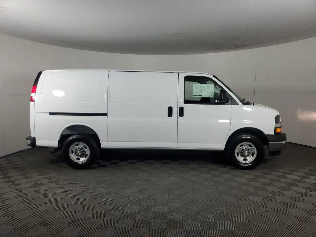 2026 Chevrolet Express 2500 Cargo Van