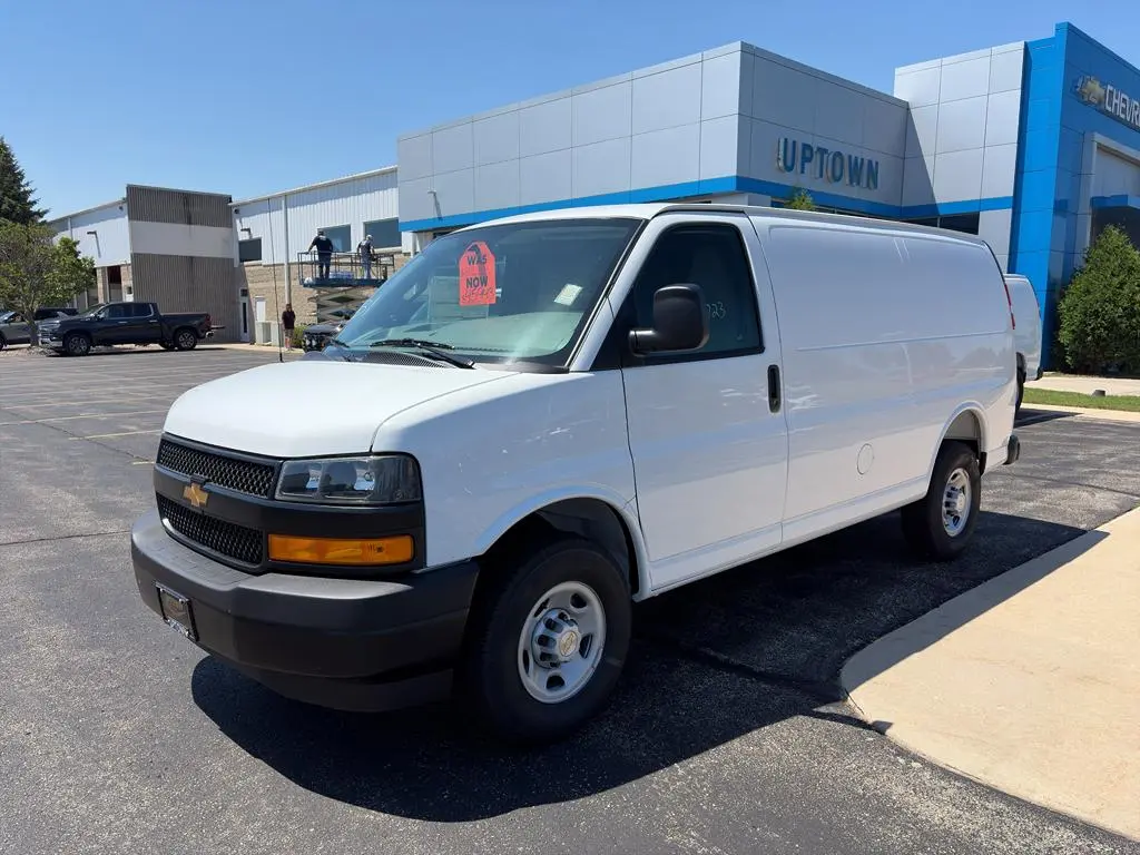 2026 Chevrolet Express 2500 Cargo Van