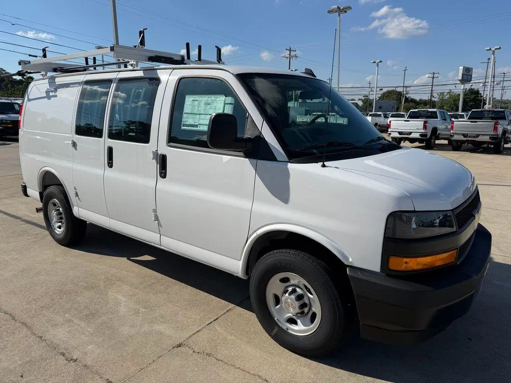 2026 Chevrolet Express 2500 Cargo Van