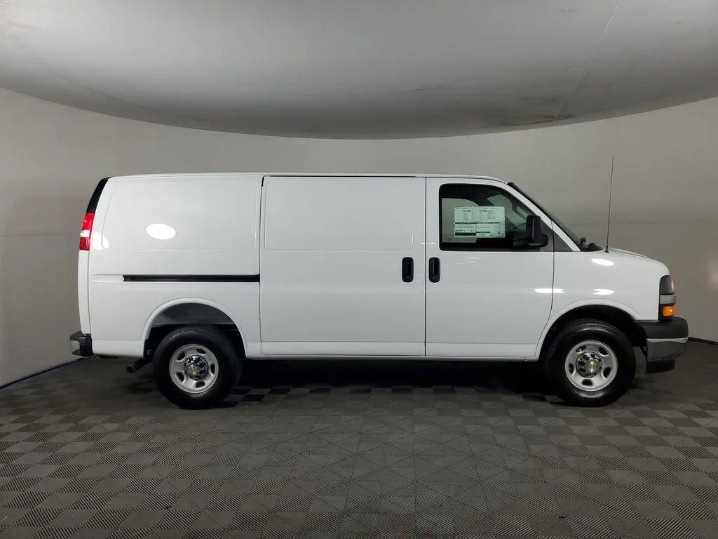 2026 Chevrolet Express 2500 Cargo Van