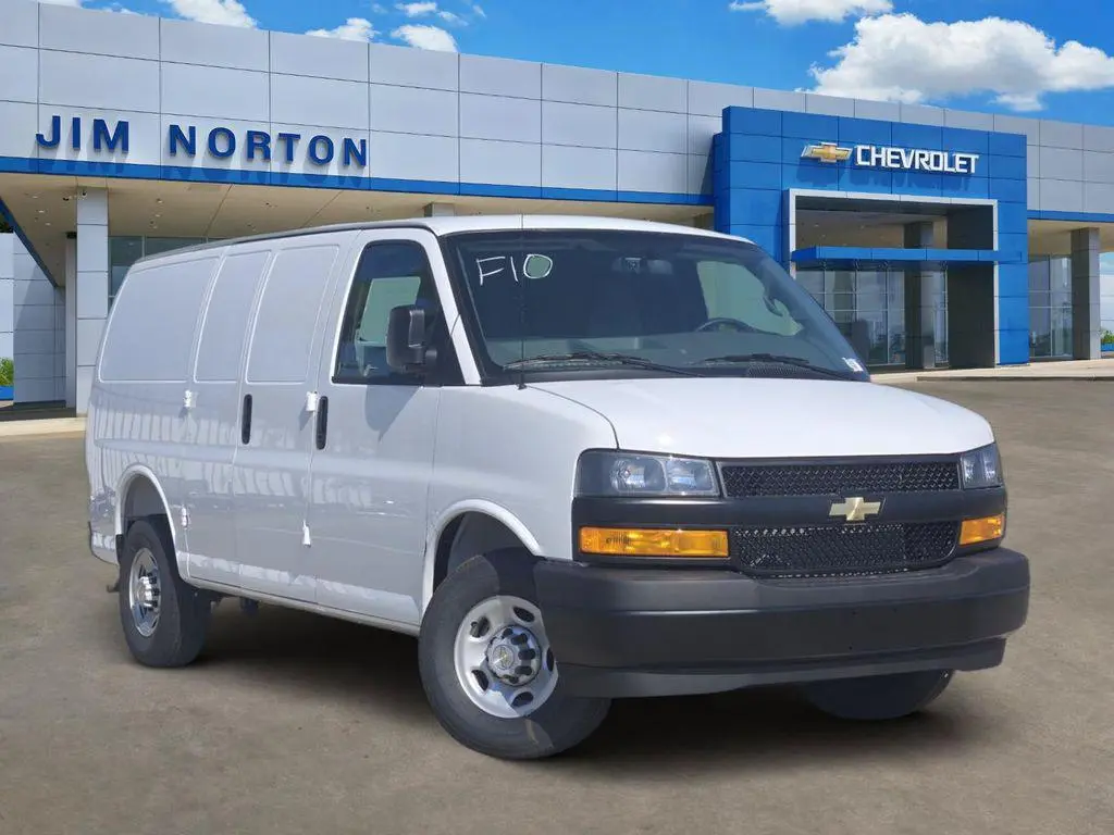 2026 Chevrolet Express 2500 Cargo Van