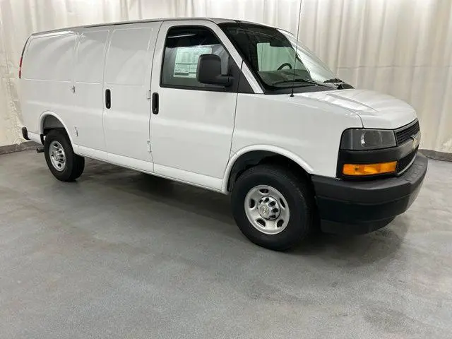 2026 Chevrolet Express 2500 Cargo Van
