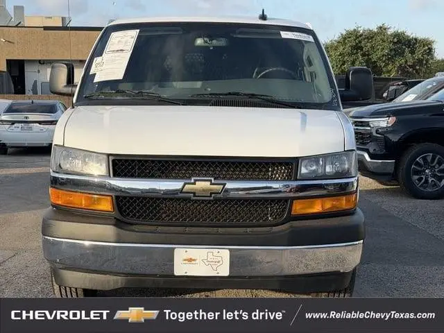 2025 Chevrolet Express 2500