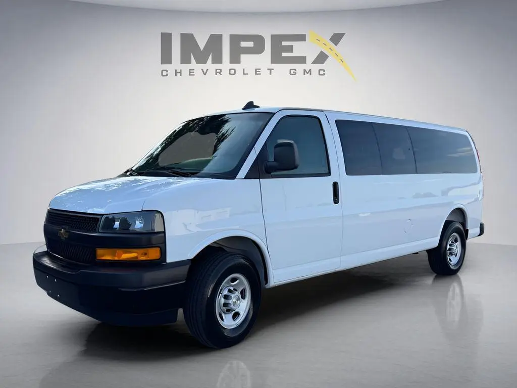 2021 Chevrolet Express LT
