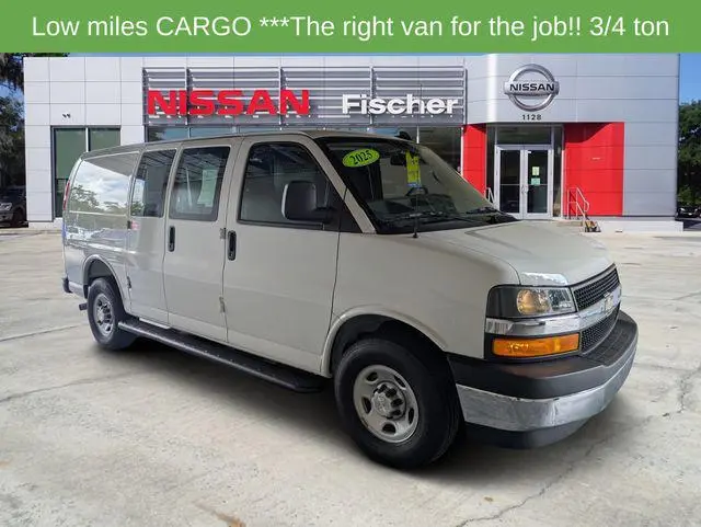 2025 Chevrolet Express 2500