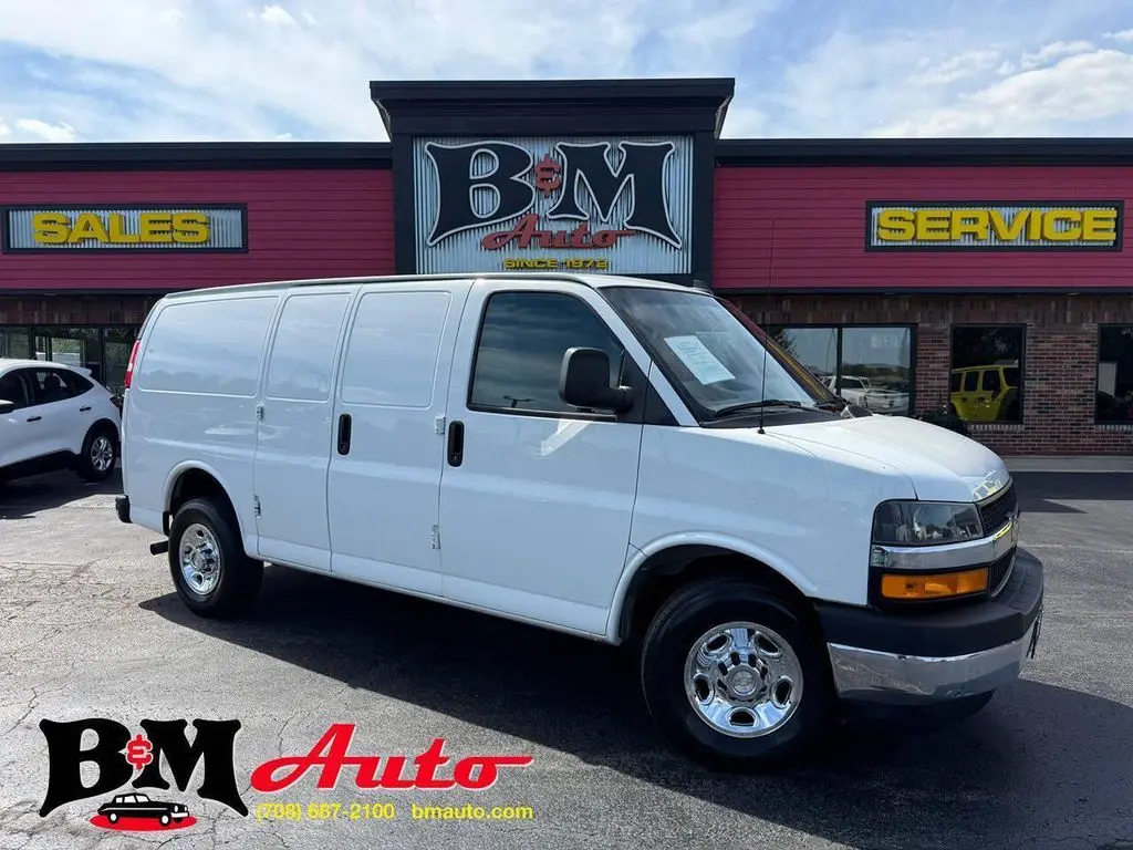 2020 Chevrolet Express LT