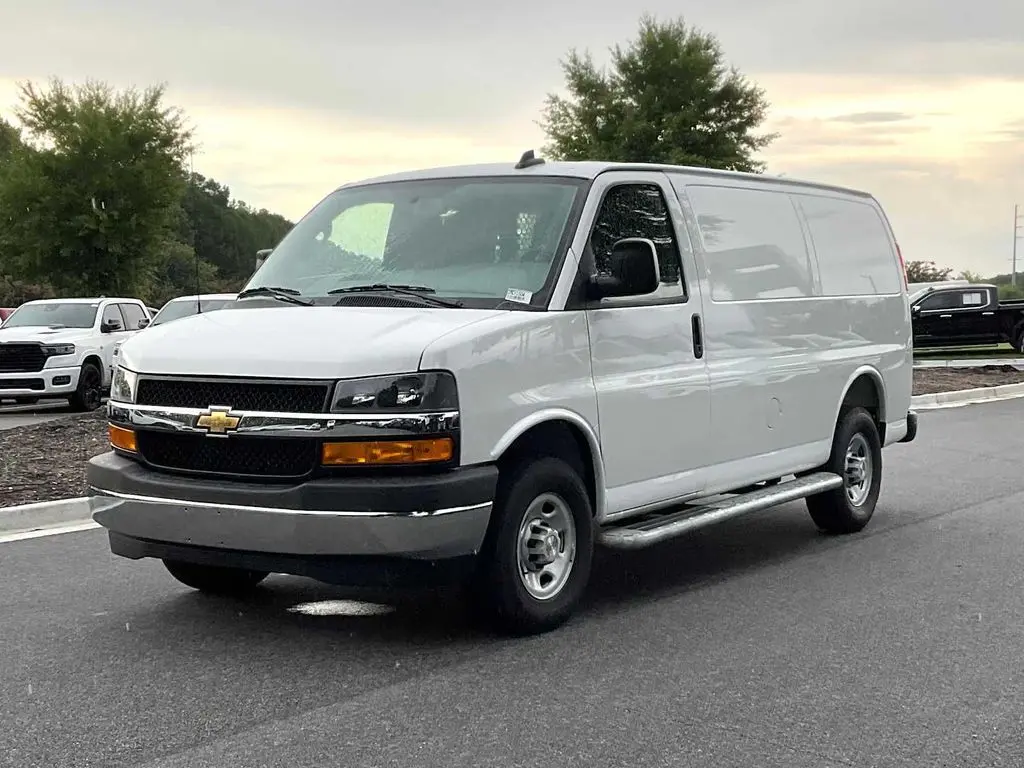 2025 Chevrolet Express 2500 Work Van