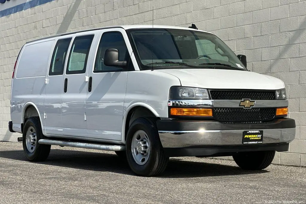 2025 Chevrolet Express 2500 Work Van